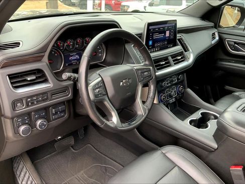 Used 2021 Chevrolet Tahoe Z71 w/ Z71 Signature Package image 35