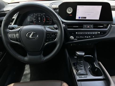 Used 2023 Lexus ES 350 w/ Premium Package FWD image 12
