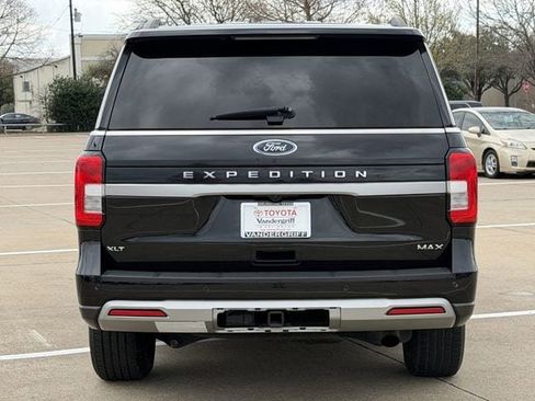 Used 2024 Ford Expedition Max XLT image 5