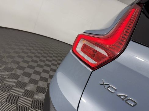 Used 2020 Volvo XC40 T5 R-Design w/ Protection Package Premier AWD/4WD image 11
