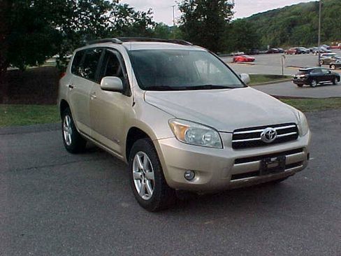 Used 2006 Toyota RAV4 Limited AWD/4WD image 41