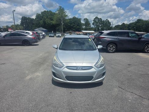Used 2016 Hyundai Accent SE FWD image 4
