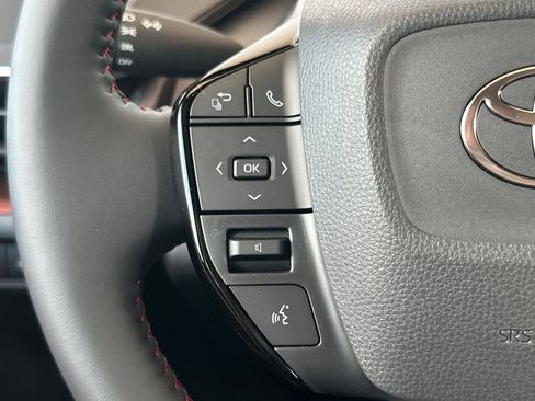 New 2027 Toyota Prius Plug-In Hybrid FWD image 30