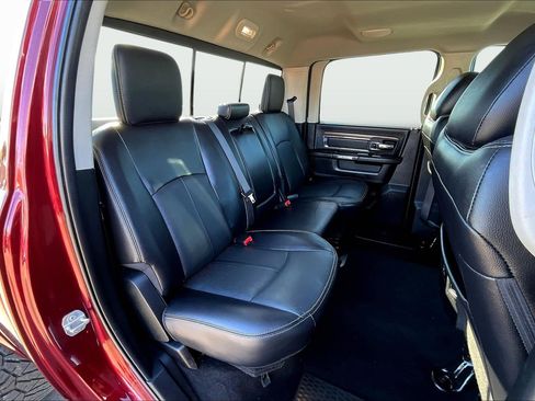 Used 2018 RAM 2500 Laramie w/ Convenience Group image 26