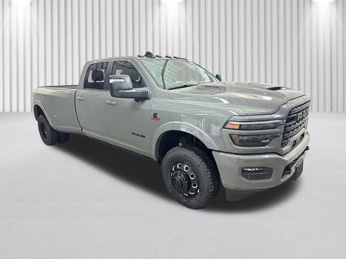 New 2026 RAM 3500 Limited AWD/4WD image 2