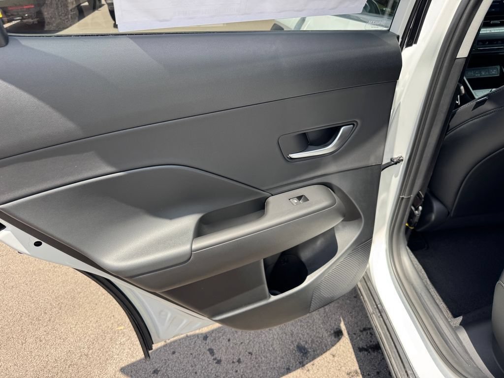 New 2026 Hyundai Kona Limited FWD image 17