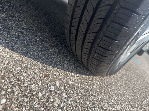 Used 2010 Toyota Prius One image 17