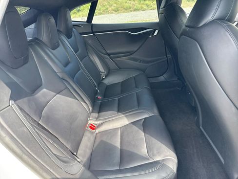 Used 2020 Tesla Model S AWD image 19