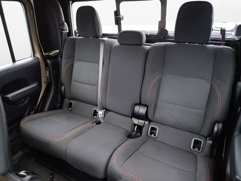 Used 2020 Jeep Gladiator Rubicon image 21