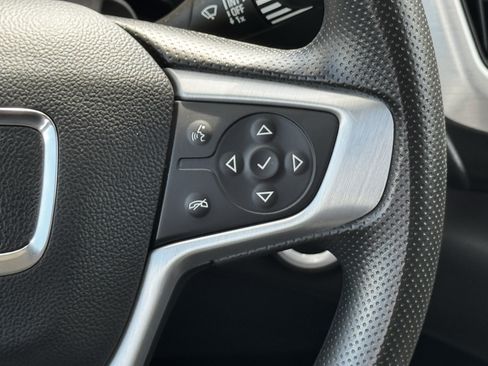 Used 2024 GMC Terrain SLE FWD image 14