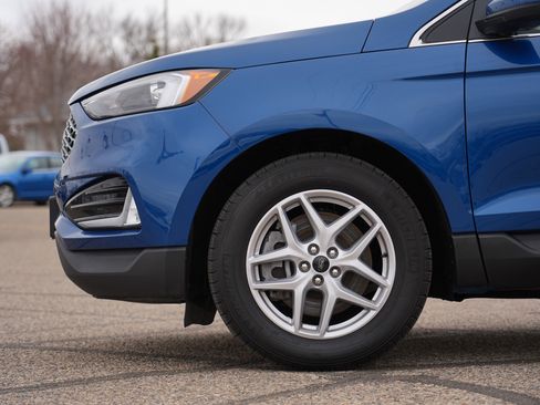 Used 2024 Ford Edge SEL w/ Convenience Package image 15
