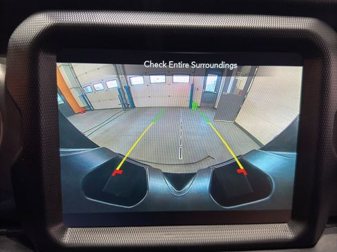 Used 2022 Jeep Wrangler Unlimited Sahara w/ Cold Weather Group image 29