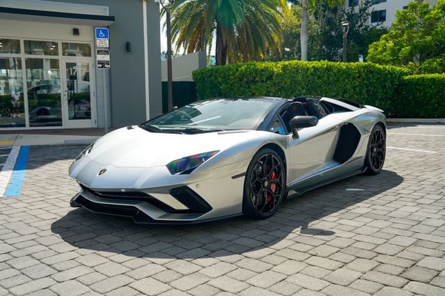 Used 2022 Lamborghini Aventador LP 780-4 Ultimae AWD/4WD image 2