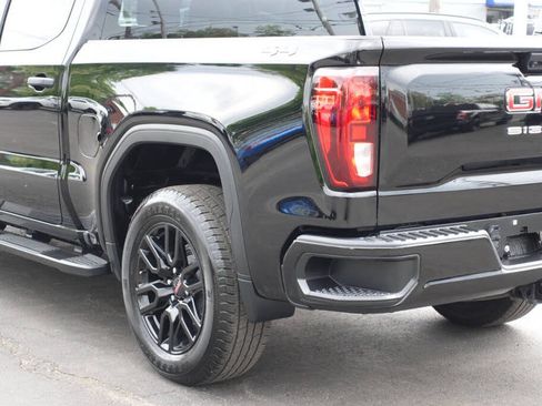 Used 2023 GMC Sierra 1500 Pro w/ Graphite Edition AWD/4WD image 10