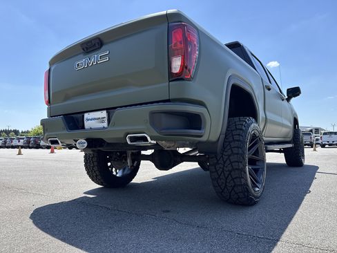 Used 2024 GMC Sierra 1500 Elevation w/ Elevation Premium Package image 10