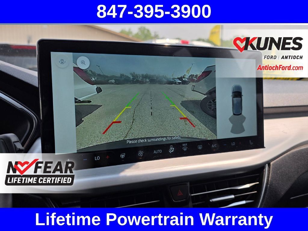 Certified 2025 Ford Escape Platinum AWD/4WD image 51