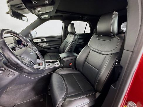 Used 2020 Ford Explorer ST w/ ST Street Pack image 5