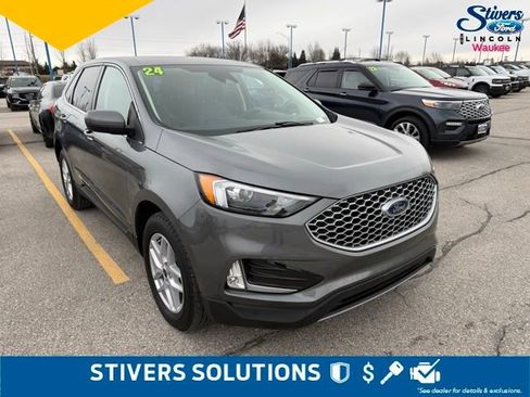 Certified 2024 Ford Edge SEL w/ Convenience Package image 3