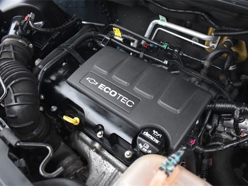 Used 2017 Chevrolet Trax LT w/ LT Convenience Package image 31