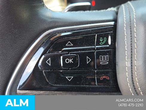 Used 2021 Jeep Grand Cherokee L Overland w/ Luxury Tech Group IV AWD/4WD image 24