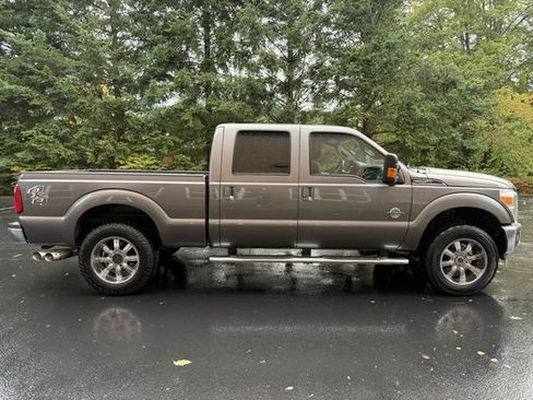 Used 2012 Ford F250 Lariat image 4