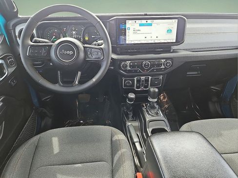 Used 2024 Jeep Wrangler Unlimited w/ Convenience Group AWD/4WD image 14