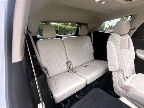 Used 2023 Buick Enclave Avenir w/ Avenir Technology Package FWD image 39