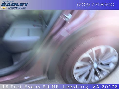 Used 2025 Buick Envision Preferred AWD/4WD image 23