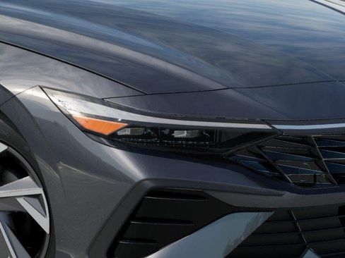 New 2026 Hyundai Elantra Limited FWD image 9