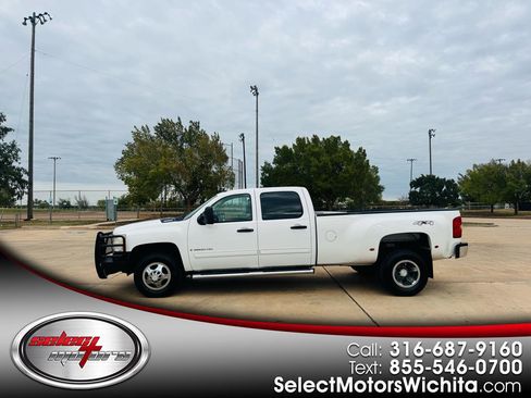 Used 2009 Chevrolet Silverado 3500 LT w/ Interior Plus Package image 1