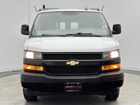 Used 2022 Chevrolet Express 2500 w/ Driver Convenience Package image 2