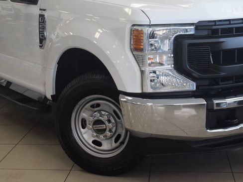Used 2020 Ford F250 XL w/ Power Equipment Group RWD image 4
