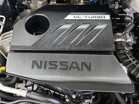 Used 2023 Nissan Rogue SV image 33