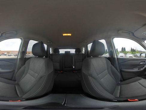 Used 2025 Nissan Rogue SV FWD image 44