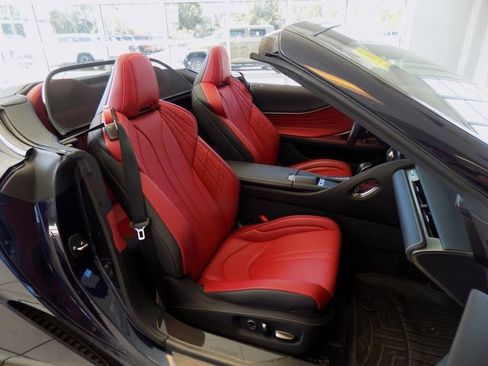 Used 2021 Lexus LC 500 Convertible image 30