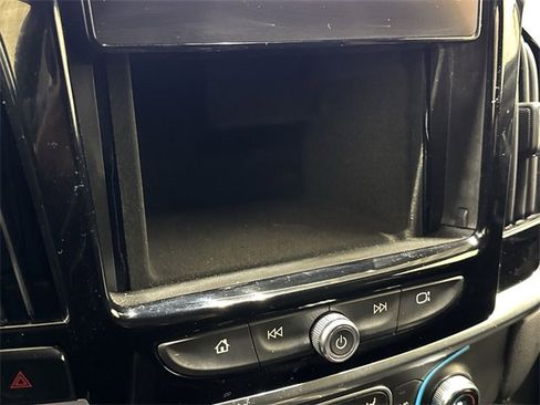 Used 2023 Chevrolet Traverse LT image 20