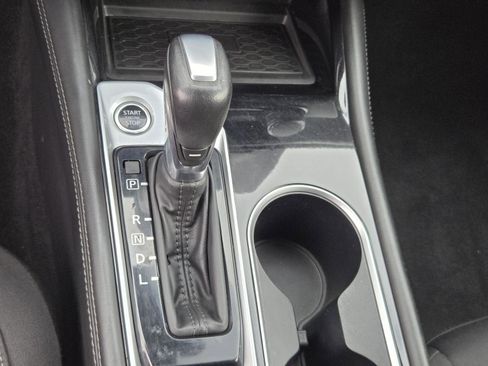 Used 2023 Nissan Altima 2.5 SV w/ SV Premium Package image 13