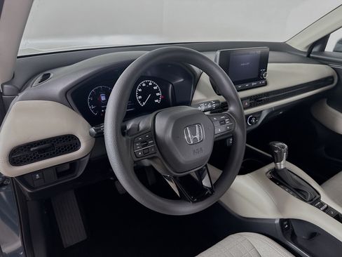 Certified 2025 Honda HR-V LX image 8