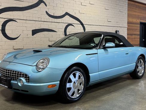 Used 2002 Ford Thunderbird image 17