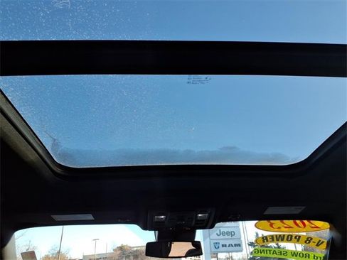 Used 2023 GMC Yukon AT4 w/ LPO, Floor Liner Package image 25