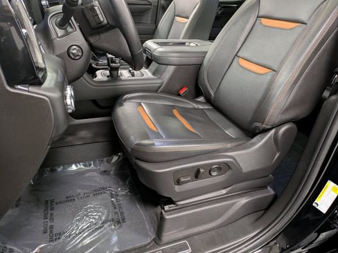 Used 2022 GMC Sierra 1500 AT4 w/ AT4 Premium Package image 10