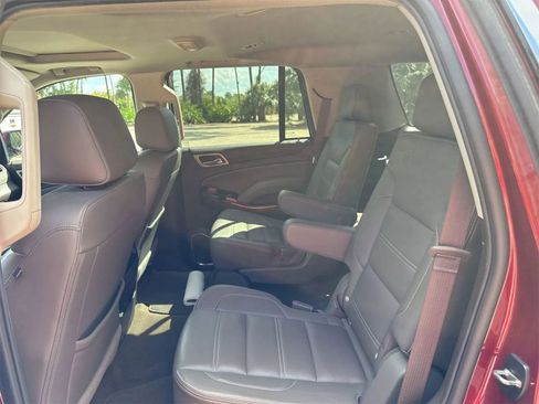 Used 2017 GMC Yukon Denali AWD/4WD image 12