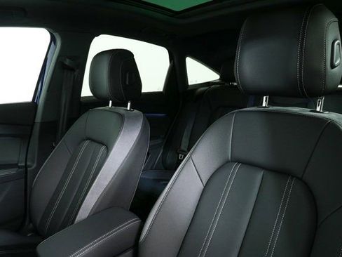 New 2026 Audi Q4 e-tron Premium image 5