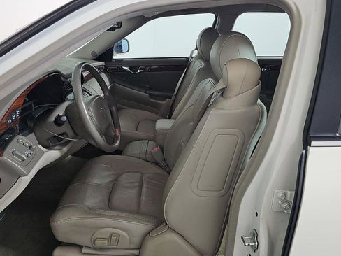 Used 2005 Cadillac De Ville Premium image 5