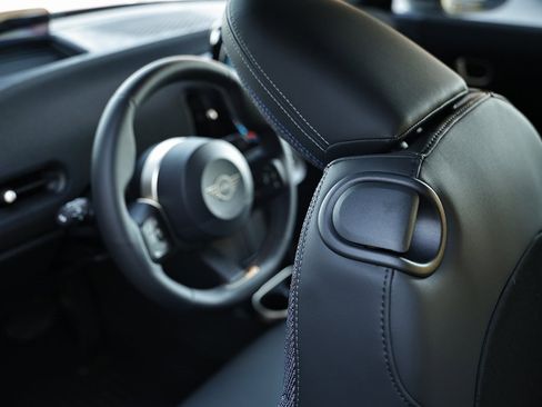 New 2026 MINI Cooper 2-Door Hardtop image 23