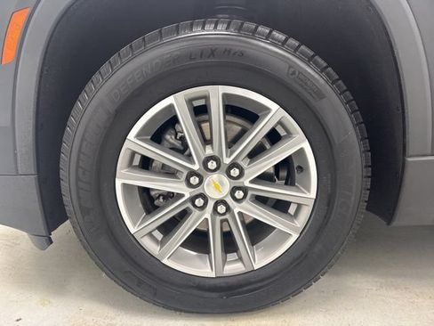Used 2022 Chevrolet Traverse LT w/ LPO, 'HIT The Road' Package AWD/4WD image 37