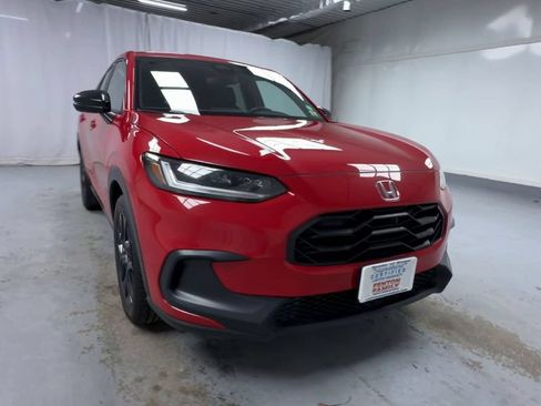 Certified 2024 Honda HR-V Sport image 2