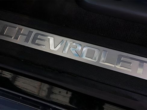 Used 2014 Chevrolet Suburban LTZ image 14