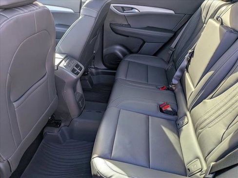 New 2026 Buick Envision Avenir image 17