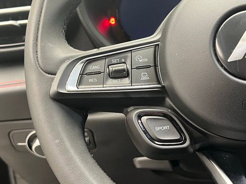 Used 2024 Dodge Hornet GT w/ GT Blacktop Package image 17